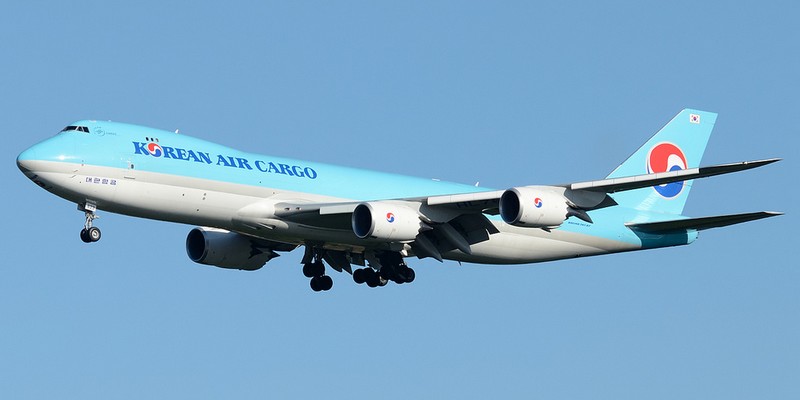 Cargo plane in flight